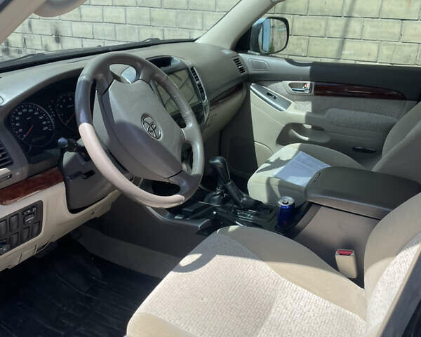 Черный Тойота Ленд Крузер Прадо, объемом двигателя 2.7 л и пробегом 222 тыс. км за 13000 $, фото 2 на Automoto.ua