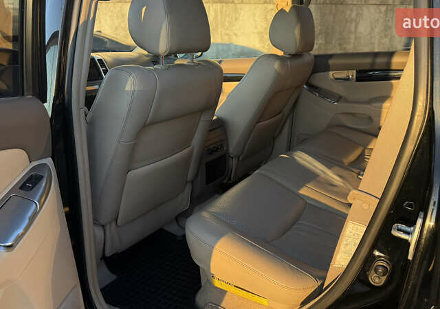 Черный Тойота Ленд Крузер Прадо, объемом двигателя 4 л и пробегом 270 тыс. км за 13500 $, фото 3 на Automoto.ua