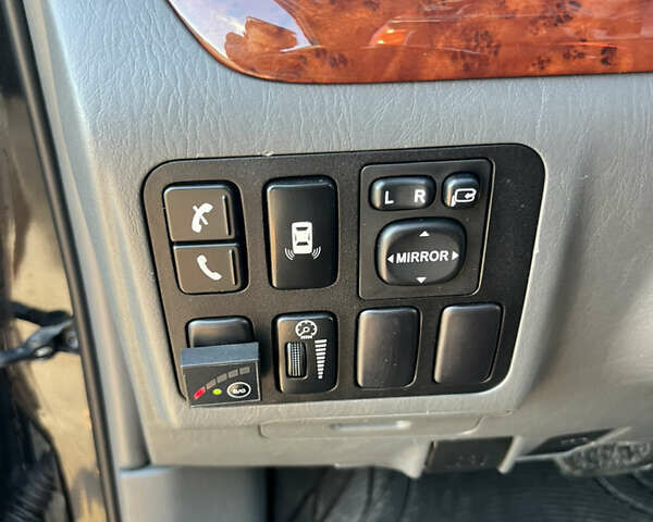 Черный Тойота Ленд Крузер Прадо, объемом двигателя 4 л и пробегом 187 тыс. км за 12998 $, фото 16 на Automoto.ua