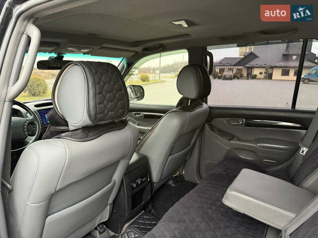 Черный Тойота Ленд Крузер Прадо, объемом двигателя 4 л и пробегом 327 тыс. км за 13800 $, фото 21 на Automoto.ua