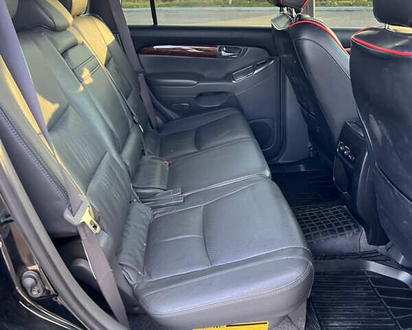 Черный Тойота Ленд Крузер Прадо, объемом двигателя 4 л и пробегом 187 тыс. км за 12998 $, фото 8 на Automoto.ua