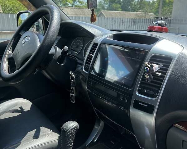 Черный Тойота Ленд Крузер Прадо, объемом двигателя 3.96 л и пробегом 258 тыс. км за 16500 $, фото 7 на Automoto.ua