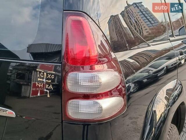 Черный Тойота Ленд Крузер Прадо, объемом двигателя 4 л и пробегом 313 тыс. км за 15490 $, фото 8 на Automoto.ua