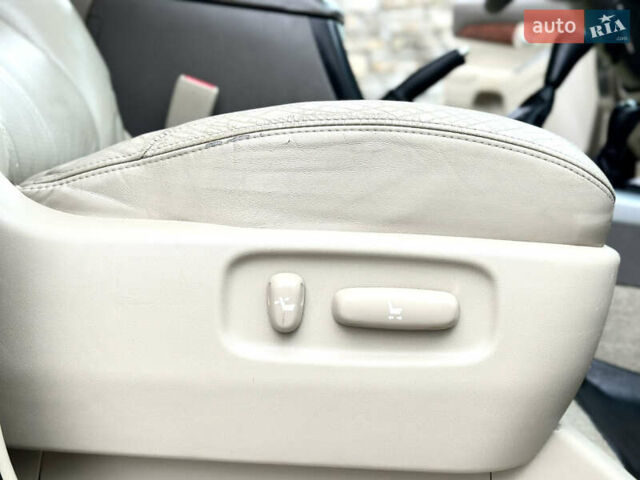 Черный Тойота Ленд Крузер Прадо, объемом двигателя 4 л и пробегом 285 тыс. км за 15800 $, фото 68 на Automoto.ua