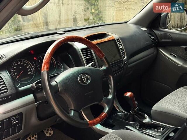 Тойота Ленд Крузер Прадо 2007 в Хмельницком на Automoto.ua Черный Тойота Ленд Крузер Прадо, объемом двигателя 2.7 л и пробегом 189 тыс. км за 12899 $, фото 32 на Automoto.ua