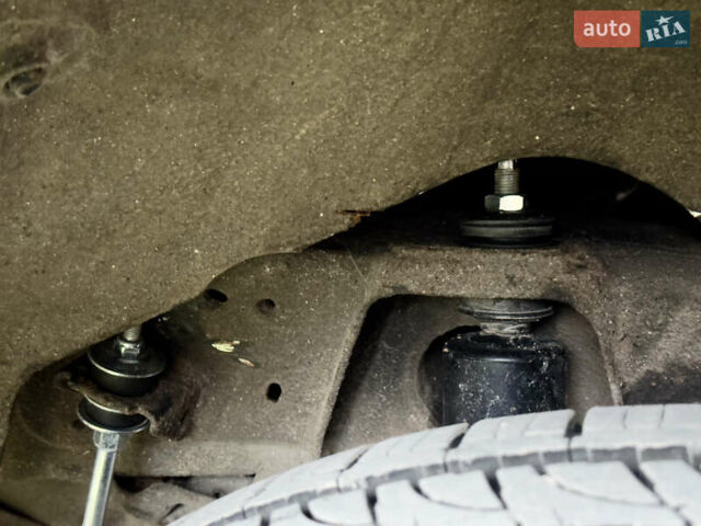 Черный Тойота Ленд Крузер Прадо, объемом двигателя 4 л и пробегом 285 тыс. км за 15800 $, фото 45 на Automoto.ua