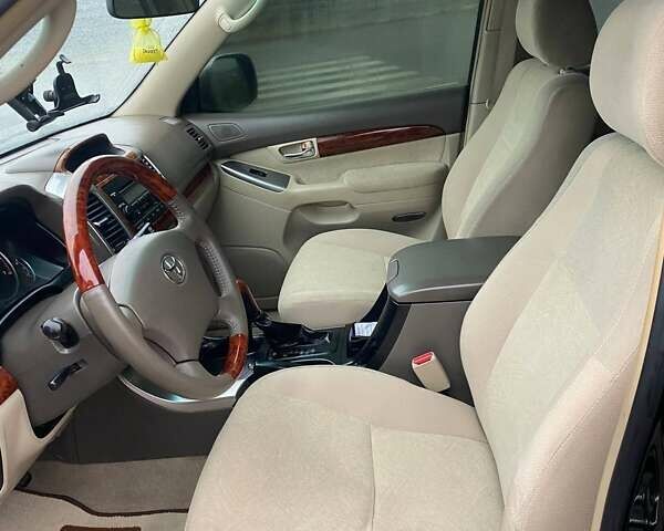 Чорний Тойота Ленд Крузер Прадо, об'ємом двигуна 3.98 л та пробігом 247 тис. км за 16500 $, фото 9 на Automoto.ua