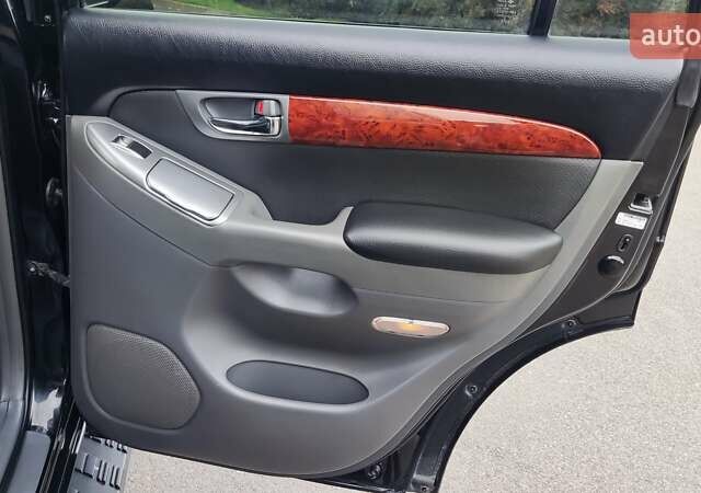 Чорний Тойота Ленд Крузер Прадо, об'ємом двигуна 2.69 л та пробігом 250 тис. км за 14200 $, фото 24 на Automoto.ua