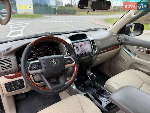 Чорний Тойота Ленд Крузер Прадо, об'ємом двигуна 4 л та пробігом 274 тис. км за 16900 $, фото 3 на Automoto.ua