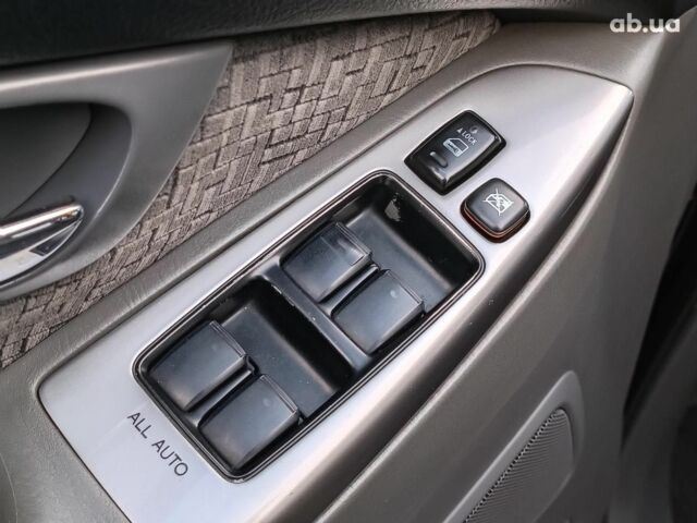 Черный Тойота Ленд Крузер Прадо, объемом двигателя 4 л и пробегом 313 тыс. км за 15490 $, фото 21 на Automoto.ua