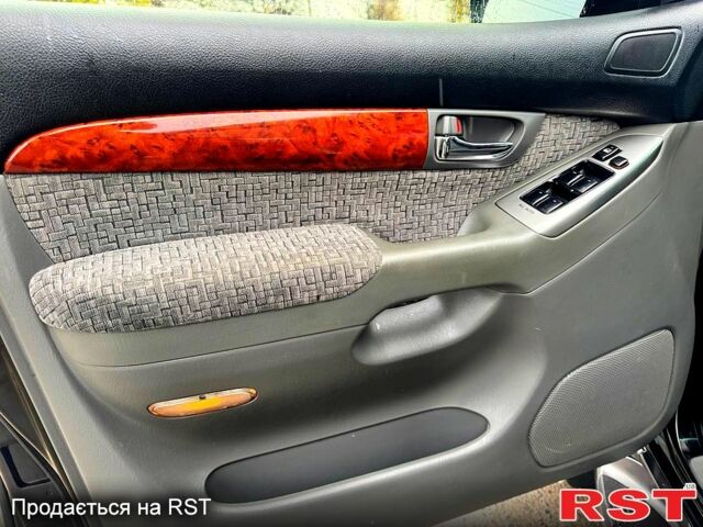 Черный Тойота Ленд Крузер Прадо, объемом двигателя 2.7 л и пробегом 199 тыс. км за 12450 $, фото 6 на Automoto.ua