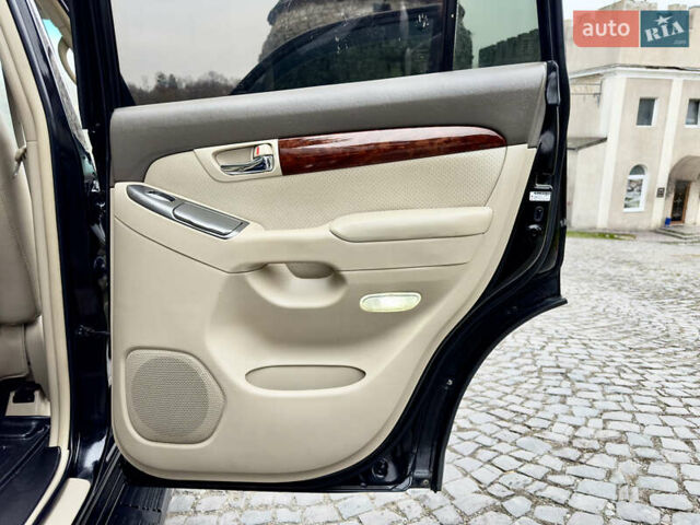 Черный Тойота Ленд Крузер Прадо, объемом двигателя 4 л и пробегом 285 тыс. км за 15800 $, фото 102 на Automoto.ua