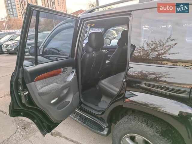 Черный Тойота Ленд Крузер Прадо, объемом двигателя 4 л и пробегом 313 тыс. км за 15490 $, фото 12 на Automoto.ua