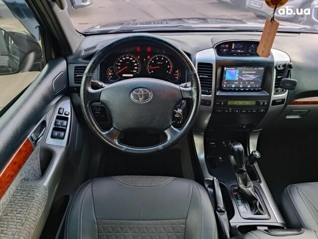 Черный Тойота Ленд Крузер Прадо, объемом двигателя 4 л и пробегом 313 тыс. км за 15490 $, фото 15 на Automoto.ua