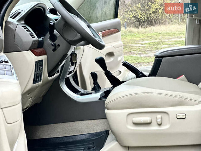 Черный Тойота Ленд Крузер Прадо, объемом двигателя 4 л и пробегом 285 тыс. км за 15800 $, фото 95 на Automoto.ua