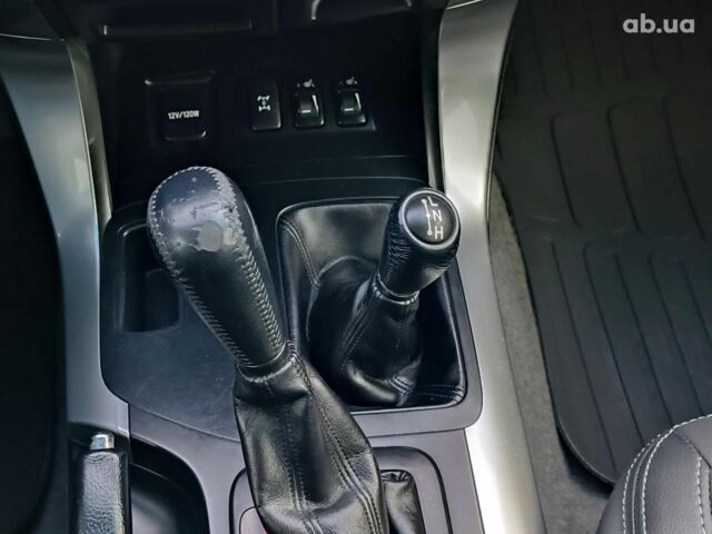 Черный Тойота Ленд Крузер Прадо, объемом двигателя 4 л и пробегом 313 тыс. км за 15490 $, фото 27 на Automoto.ua