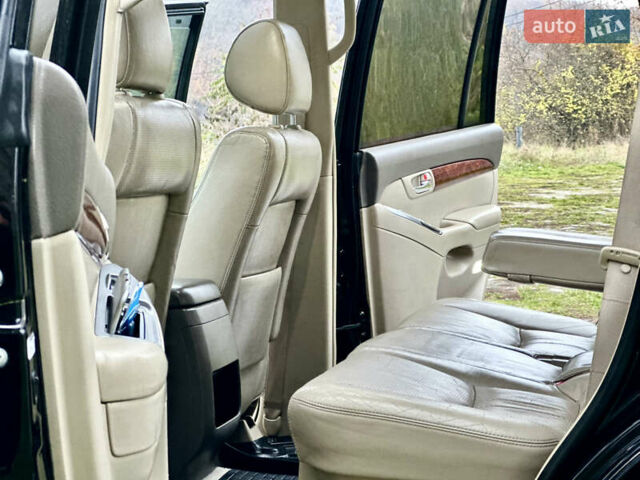 Черный Тойота Ленд Крузер Прадо, объемом двигателя 4 л и пробегом 285 тыс. км за 15800 $, фото 146 на Automoto.ua