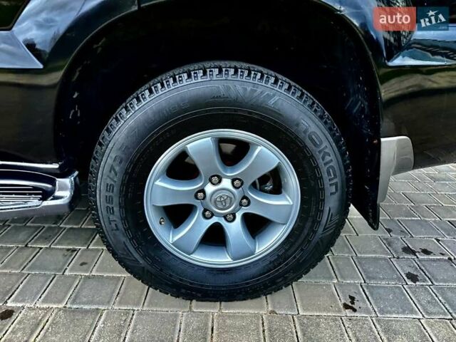 Черный Тойота Ленд Крузер Прадо, объемом двигателя 4 л и пробегом 331 тыс. км за 10999 $, фото 28 на Automoto.ua