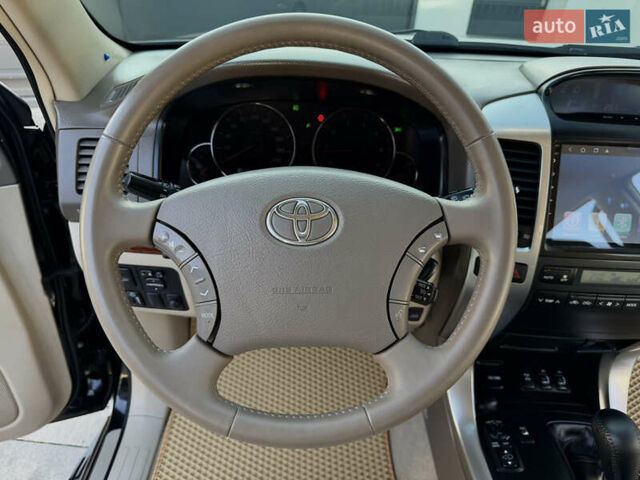 Чорний Тойота Ленд Крузер Прадо, об'ємом двигуна 4 л та пробігом 165 тис. км за 17950 $, фото 74 на Automoto.ua