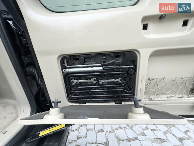 Черный Тойота Ленд Крузер Прадо, объемом двигателя 4 л и пробегом 285 тыс. км за 15800 $, фото 111 на Automoto.ua