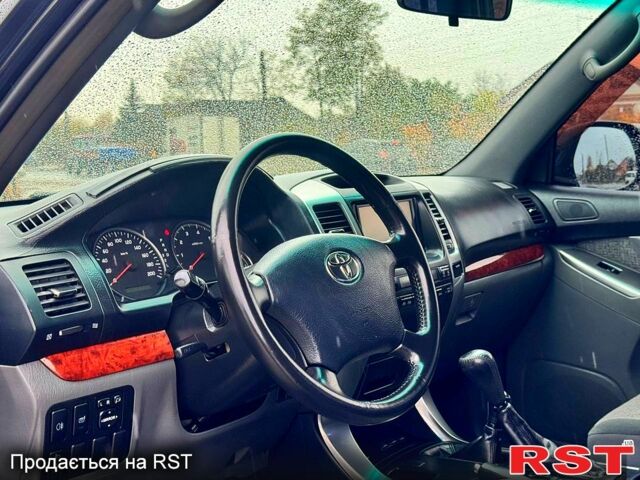 Черный Тойота Ленд Крузер Прадо, объемом двигателя 2.7 л и пробегом 199 тыс. км за 12450 $, фото 8 на Automoto.ua