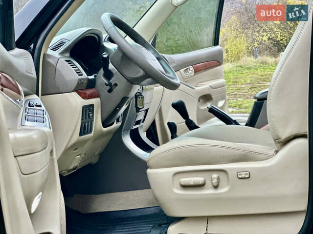 Черный Тойота Ленд Крузер Прадо, объемом двигателя 4 л и пробегом 285 тыс. км за 15800 $, фото 145 на Automoto.ua