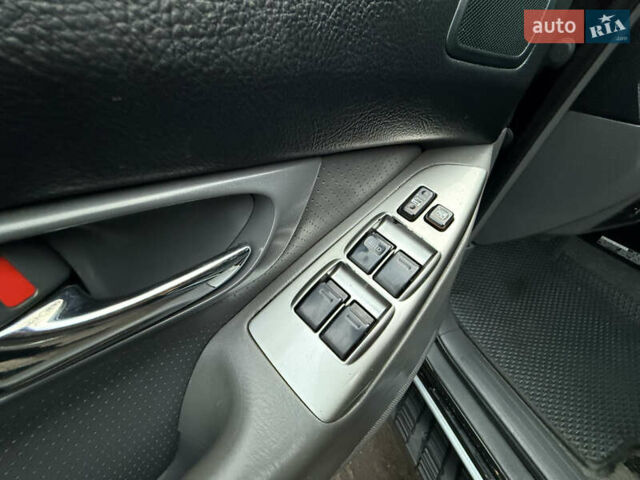 Чорний Тойота Ленд Крузер Прадо, об'ємом двигуна 2.98 л та пробігом 278 тис. км за 16900 $, фото 3 на Automoto.ua