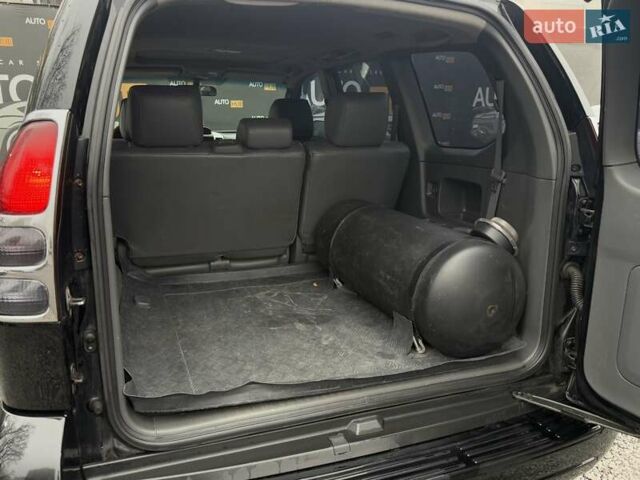 Чорний Тойота Ленд Крузер Прадо, об'ємом двигуна 4 л та пробігом 288 тис. км за 15000 $, фото 10 на Automoto.ua