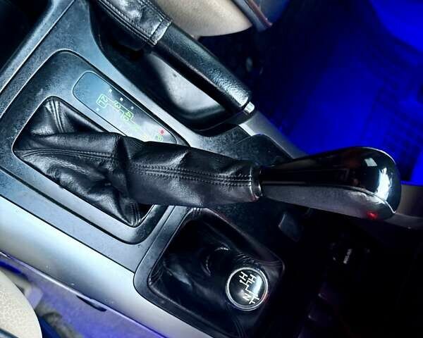 Черный Тойота Ленд Крузер Прадо, объемом двигателя 4 л и пробегом 331 тыс. км за 10999 $, фото 49 на Automoto.ua