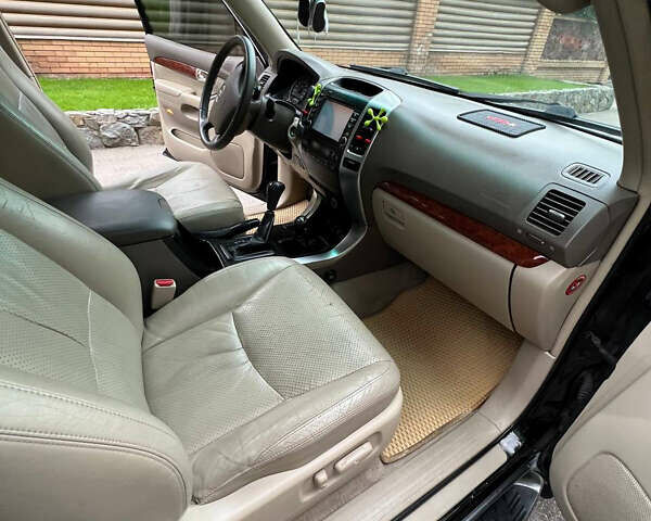 Тойота Ленд Крузер Прадо 2007 в Чернигове на Automoto.ua Черный Тойота Ленд Крузер Прадо, объемом двигателя 4 л и пробегом 440 тыс. км за 13500 $, фото 11 на Automoto.ua