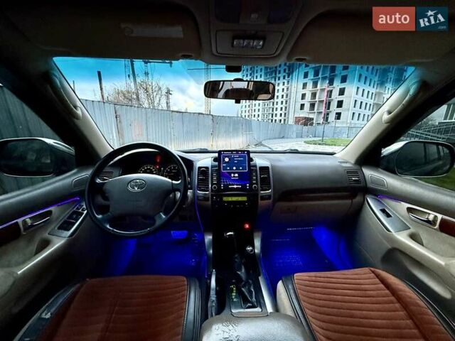 Черный Тойота Ленд Крузер Прадо, объемом двигателя 4 л и пробегом 331 тыс. км за 10999 $, фото 34 на Automoto.ua