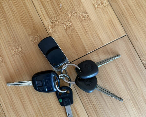 Чорний Тойота Ленд Крузер Прадо, об'ємом двигуна 4 л та пробігом 295 тис. км за 16500 $, фото 26 на Automoto.ua