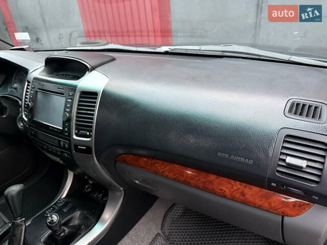 Черный Тойота Ленд Крузер Прадо, объемом двигателя 2.98 л и пробегом 278 тыс. км за 15900 $, фото 18 на Automoto.ua