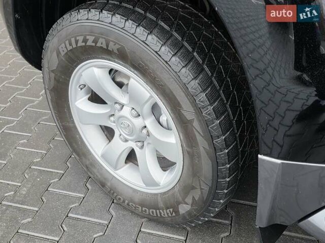 Чорний Тойота Ленд Крузер Прадо, об'ємом двигуна 4 л та пробігом 260 тис. км за 12999 $, фото 22 на Automoto.ua