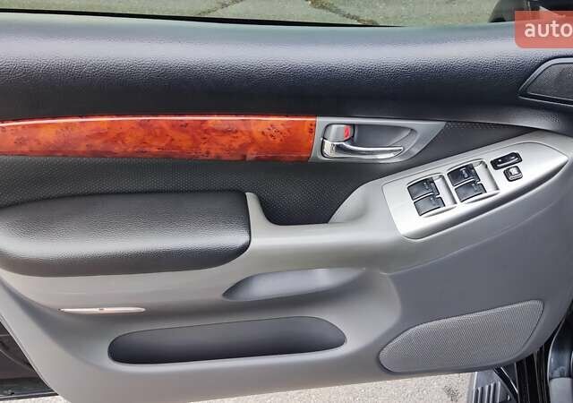 Чорний Тойота Ленд Крузер Прадо, об'ємом двигуна 2.69 л та пробігом 250 тис. км за 14200 $, фото 15 на Automoto.ua