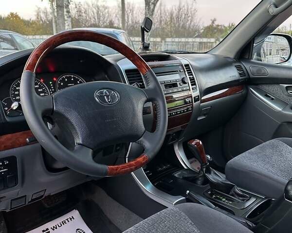 Черный Тойота Ленд Крузер Прадо, объемом двигателя 2.7 л и пробегом 223 тыс. км за 10900 $, фото 16 на Automoto.ua