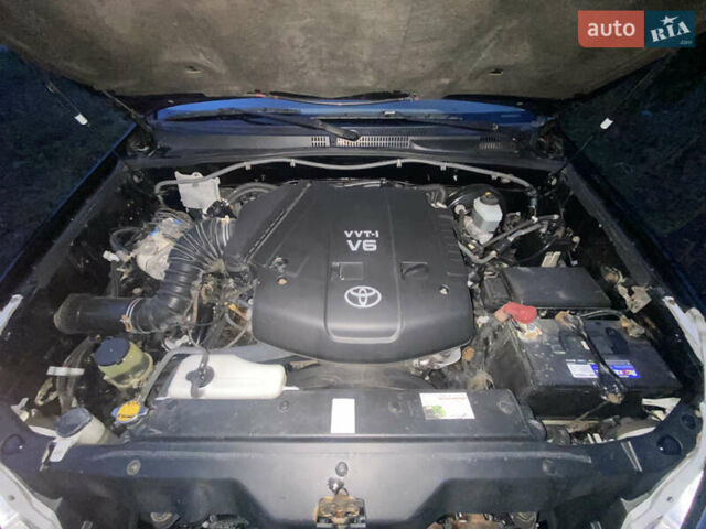 Черный Тойота Ленд Крузер Прадо, объемом двигателя 3.96 л и пробегом 419 тыс. км за 15900 $, фото 24 на Automoto.ua