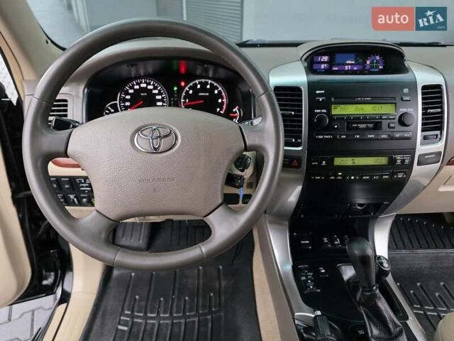 Чорний Тойота Ленд Крузер Прадо, об'ємом двигуна 4 л та пробігом 260 тис. км за 12999 $, фото 23 на Automoto.ua