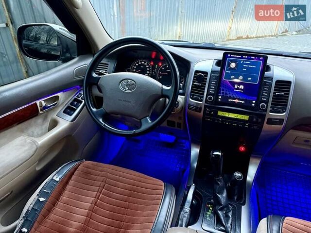 Черный Тойота Ленд Крузер Прадо, объемом двигателя 4 л и пробегом 331 тыс. км за 10999 $, фото 32 на Automoto.ua