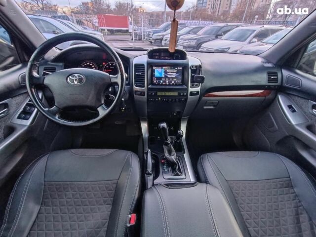 Черный Тойота Ленд Крузер Прадо, объемом двигателя 4 л и пробегом 313 тыс. км за 15490 $, фото 14 на Automoto.ua