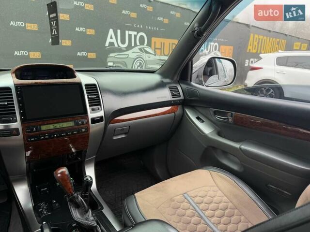Чорний Тойота Ленд Крузер Прадо, об'ємом двигуна 4 л та пробігом 288 тис. км за 15000 $, фото 14 на Automoto.ua