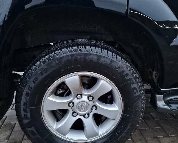 Черный Тойота Ленд Крузер Прадо, объемом двигателя 2.69 л и пробегом 205 тыс. км за 16499 $, фото 17 на Automoto.ua