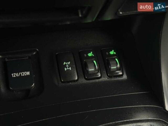 Чорний Тойота Ленд Крузер Прадо, об'ємом двигуна 4 л та пробігом 288 тис. км за 15000 $, фото 18 на Automoto.ua