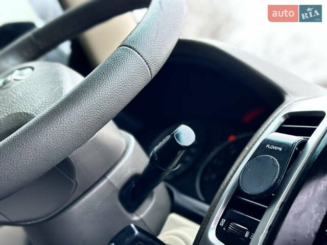 Черный Тойота Ленд Крузер Прадо, объемом двигателя 4 л и пробегом 285 тыс. км за 15800 $, фото 66 на Automoto.ua