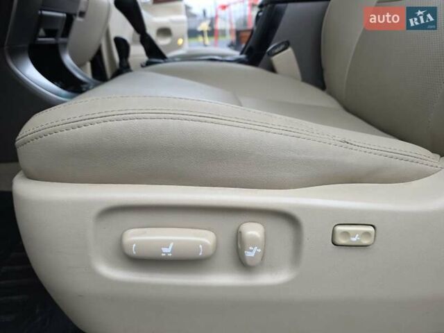 Чорний Тойота Ленд Крузер Прадо, об'ємом двигуна 4 л та пробігом 260 тис. км за 12999 $, фото 44 на Automoto.ua