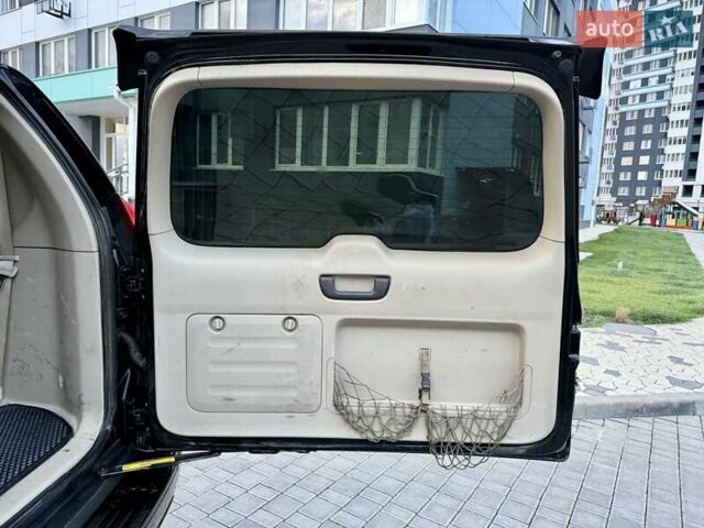 Черный Тойота Ленд Крузер Прадо, объемом двигателя 4 л и пробегом 331 тыс. км за 10999 $, фото 30 на Automoto.ua