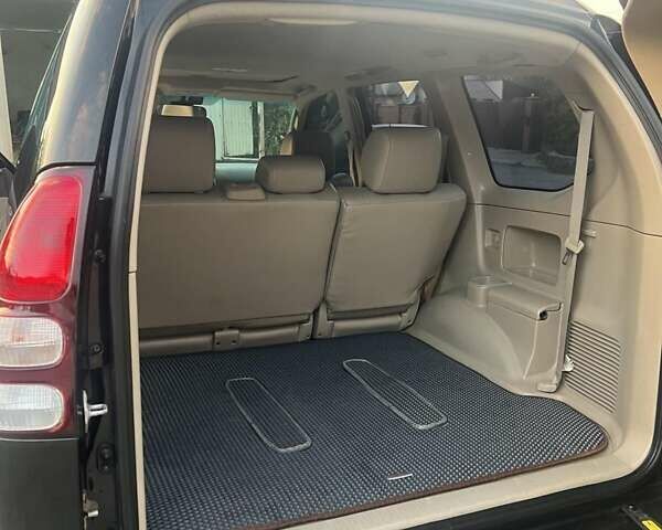 Черный Тойота Ленд Крузер Прадо, объемом двигателя 3.96 л и пробегом 250 тыс. км за 16200 $, фото 1 на Automoto.ua