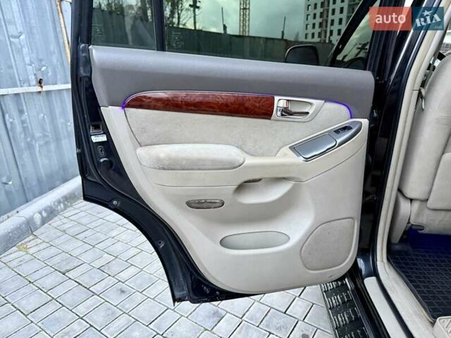 Черный Тойота Ленд Крузер Прадо, объемом двигателя 4 л и пробегом 331 тыс. км за 10999 $, фото 40 на Automoto.ua