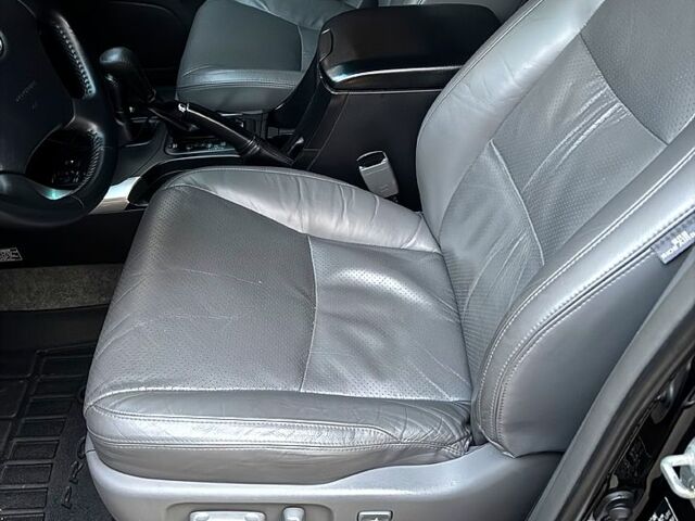 Черный Тойота Ленд Крузер Прадо, объемом двигателя 4 л и пробегом 199 тыс. км за 20000 $, фото 8 на Automoto.ua