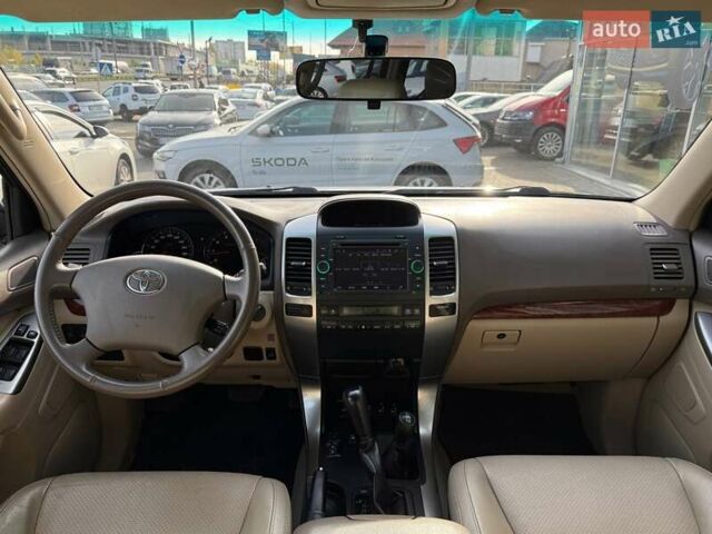 Черный Тойота Ленд Крузер Прадо, объемом двигателя 3.96 л и пробегом 144 тыс. км за 16500 $, фото 9 на Automoto.ua